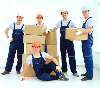 Helping hands for moving items in Bermondsey SE1